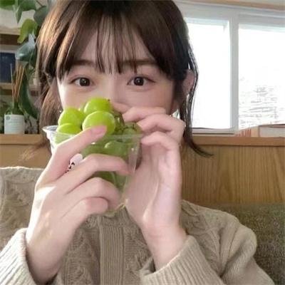 露滴桃花日夜春